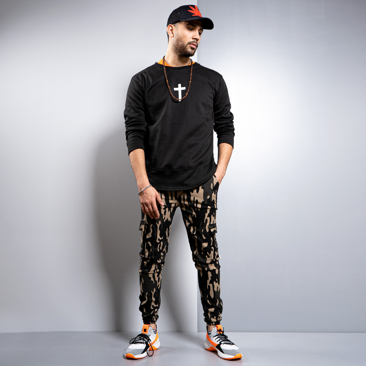 شلواراسلش سبز طرح چيريكي مدلSEBERT