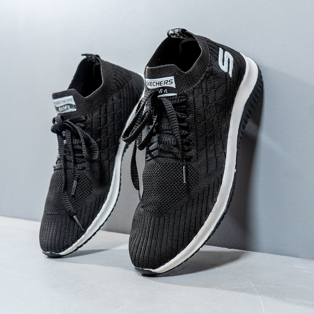 کفش ورزشی اسکیچرز زنانه مدل Evana