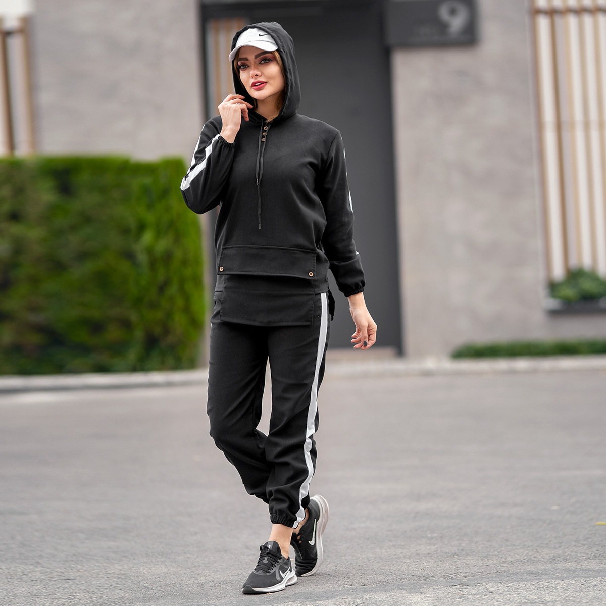 ست هودی شلوار جیب جلو مشکی دخترانه مدل Erina