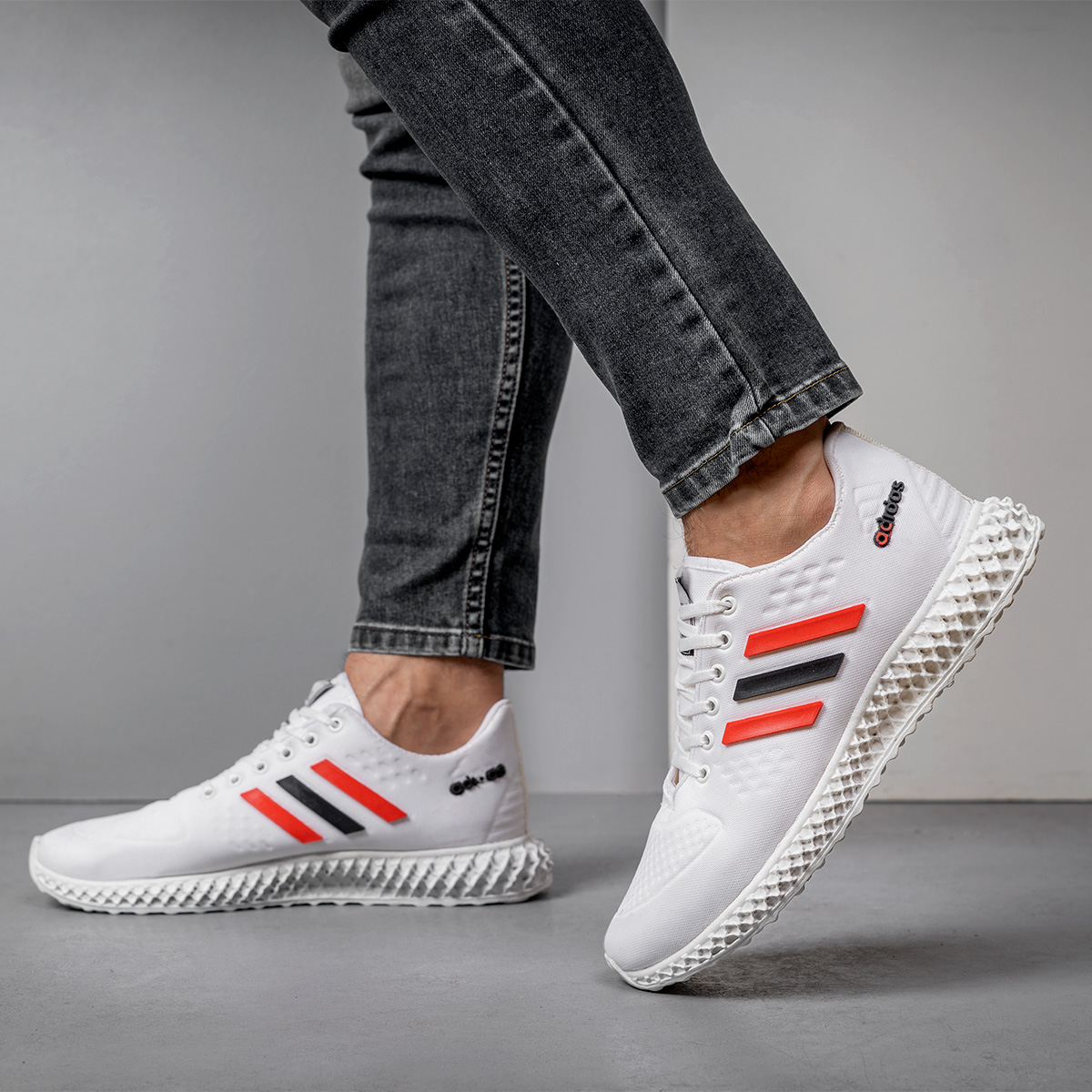 کفش ورزشی(T) مردانه ۳خط مدلV440