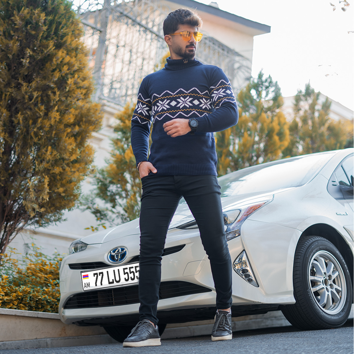 یقه اسکی سرمه ای حاشیه زرد مدل Arja