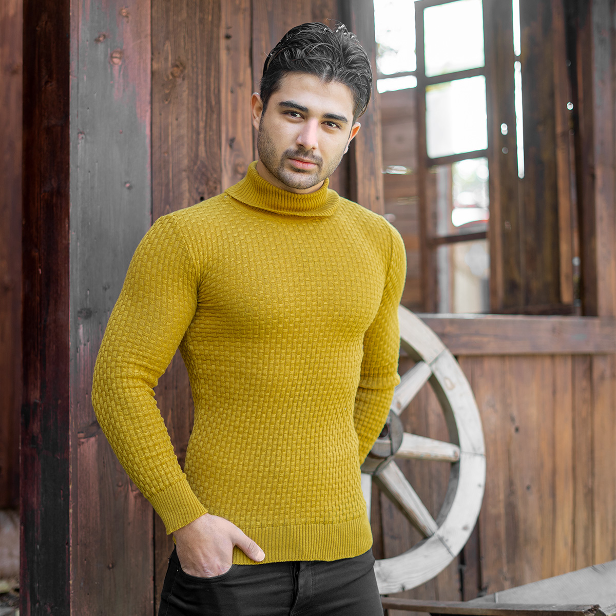 پلیور یقه اسکی مردانه خردلی مدل Oktav