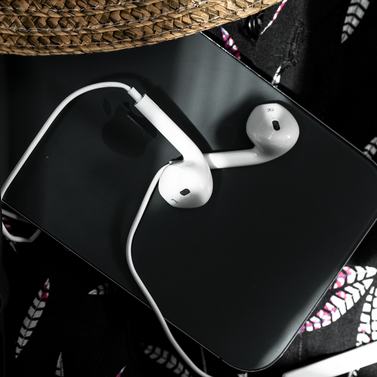 هندزفری آیفون - Apple