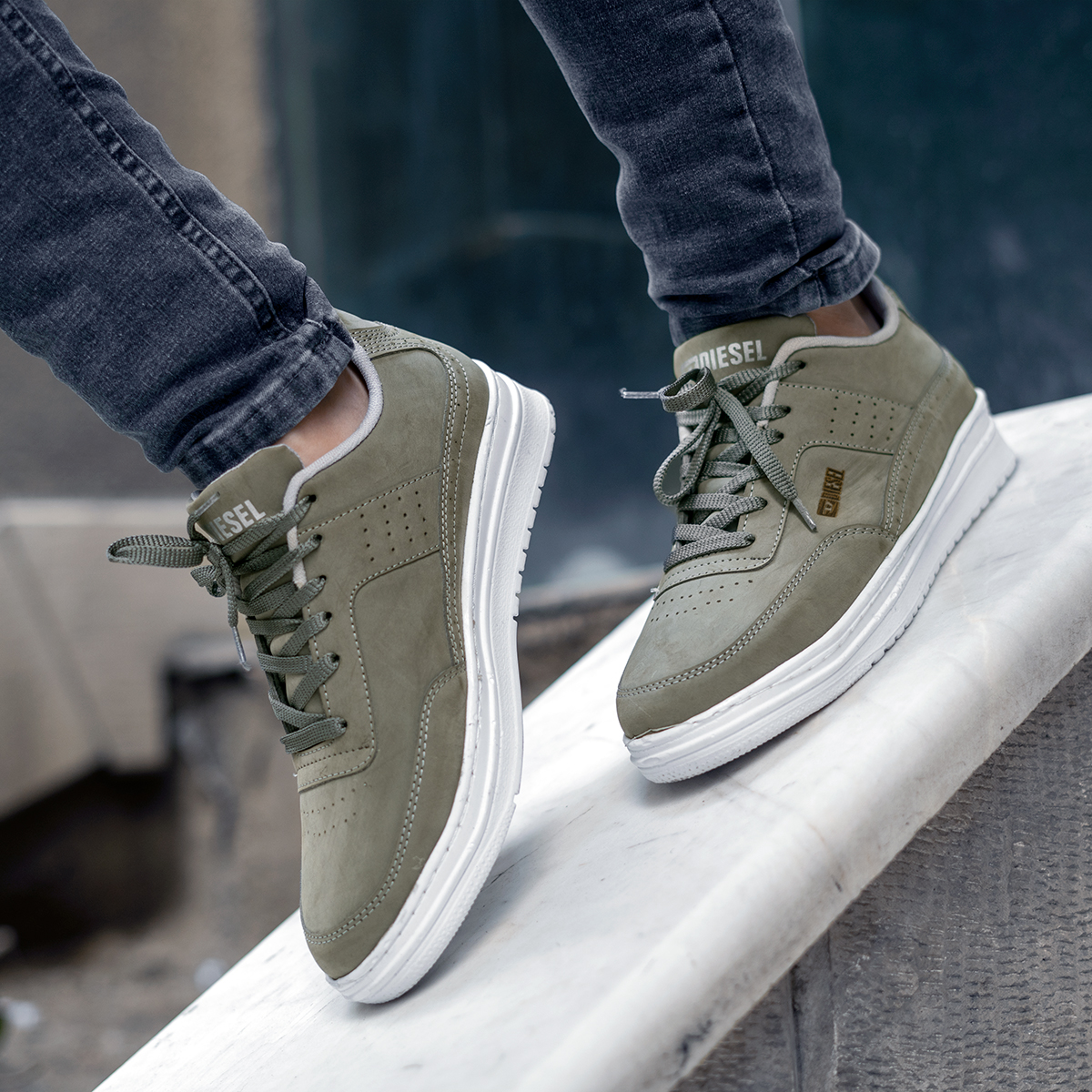 کفش تخت طوسی مردانه مدل Diesel