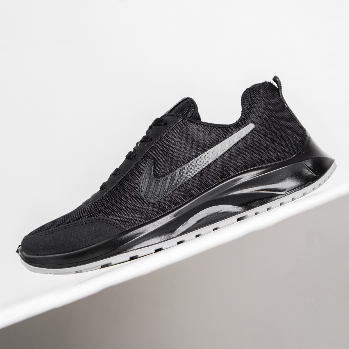 کفش ورزشی نایک مشکی مردانه مدلArdin