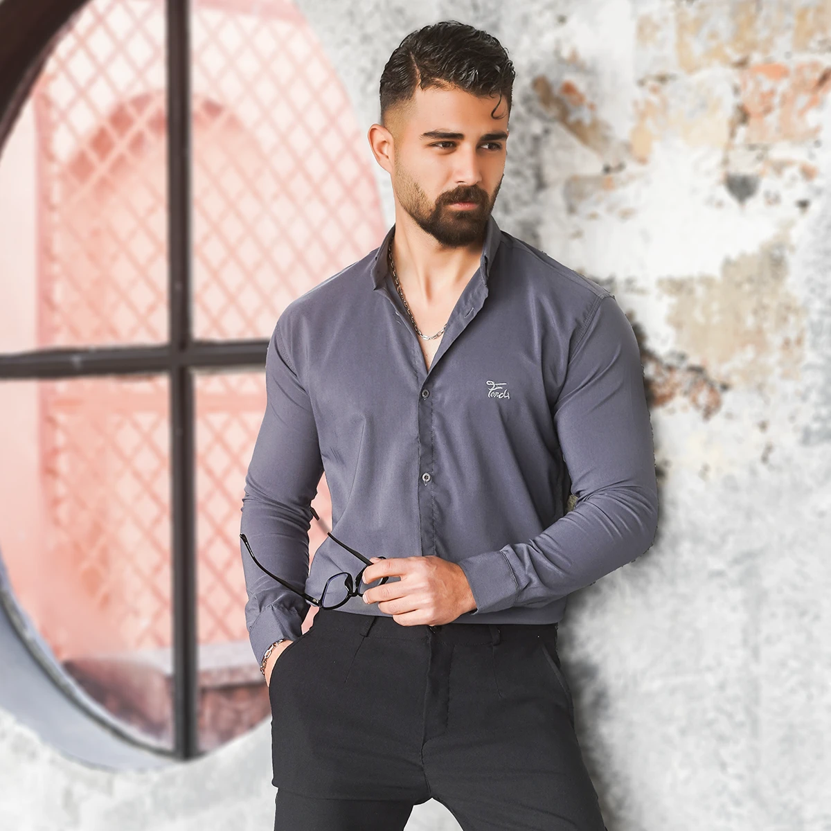 پیراهن مردانه طوسی تیره مدل VQ