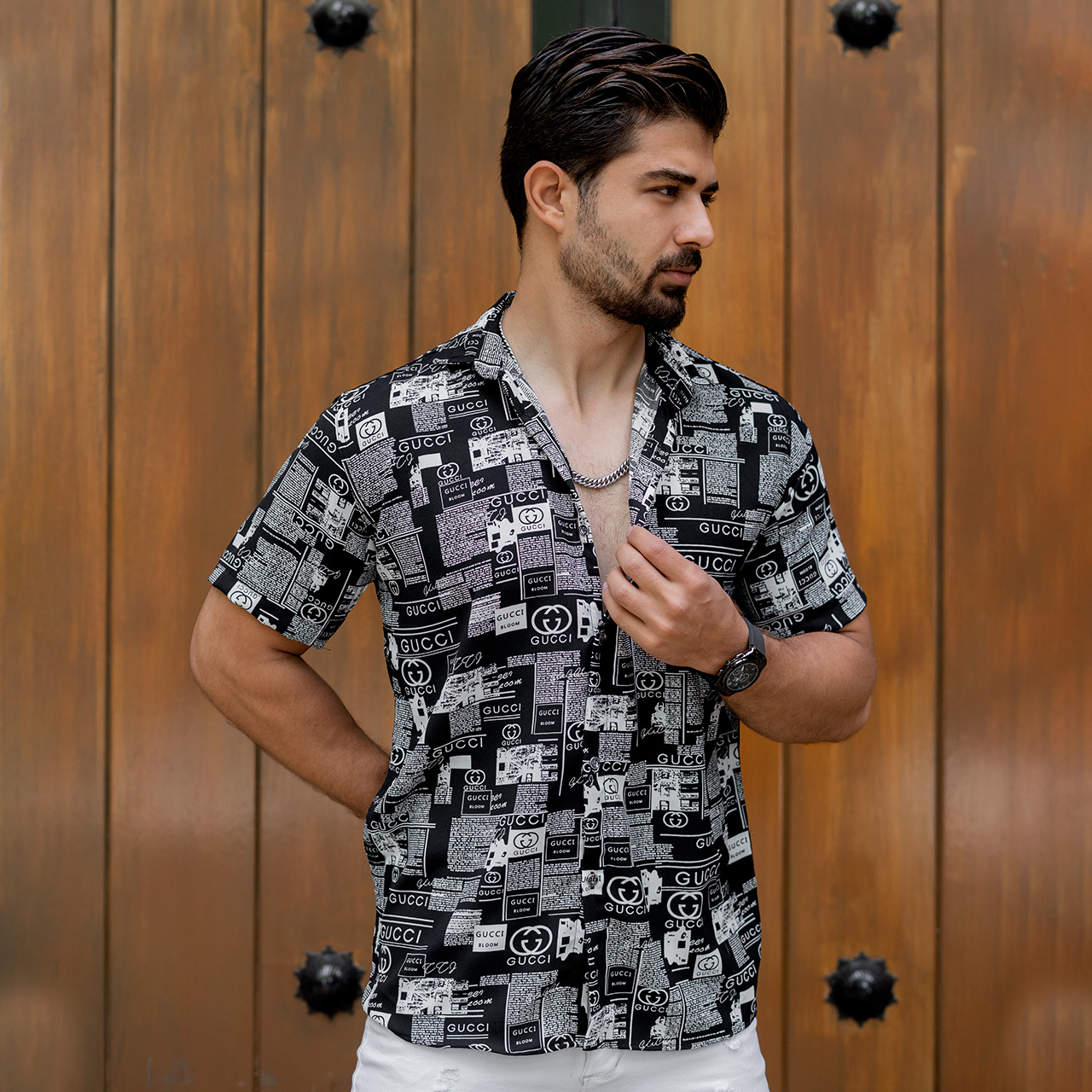 پیراهن هاوایی طرح نوشته مشکی مردانه مدل Gucci