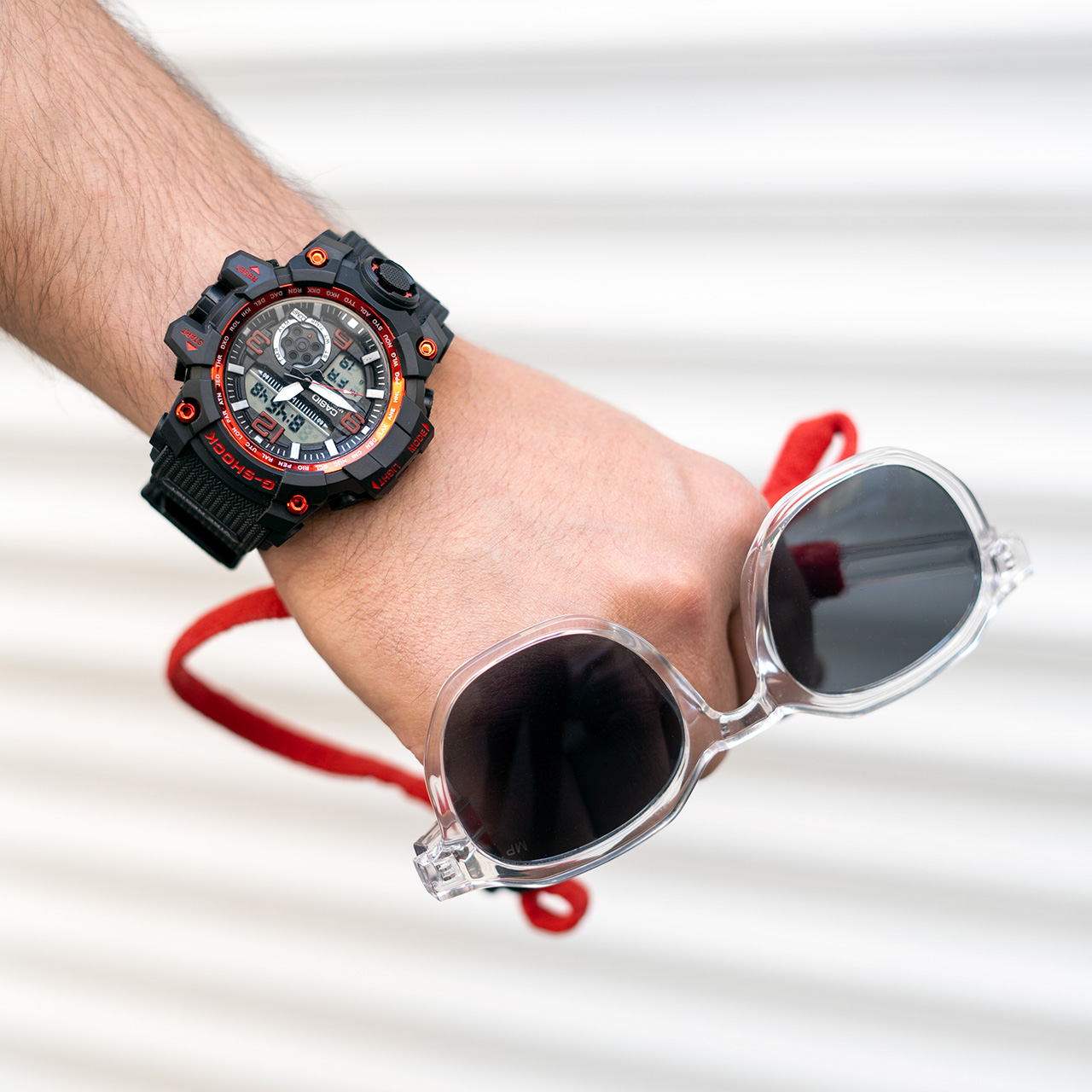 ساعت جی شاک مشکی قرمز مدل sp750