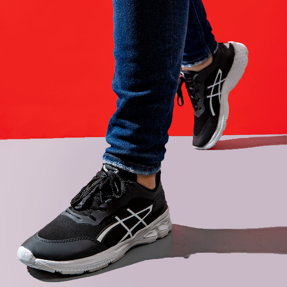 کفش ورزشی مشکی سفید زیره سفیدمردانه مدل Rail