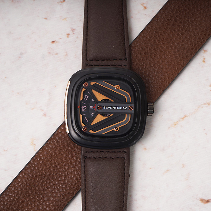 ساعت sevenfriday قهوه ای طلایی مدل Etro