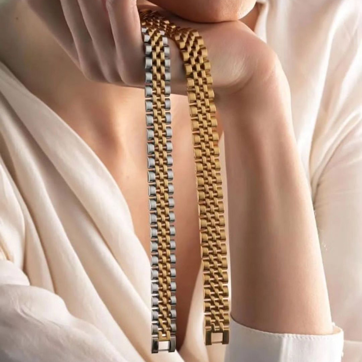 دست بند دو رنگ مدل Rolex