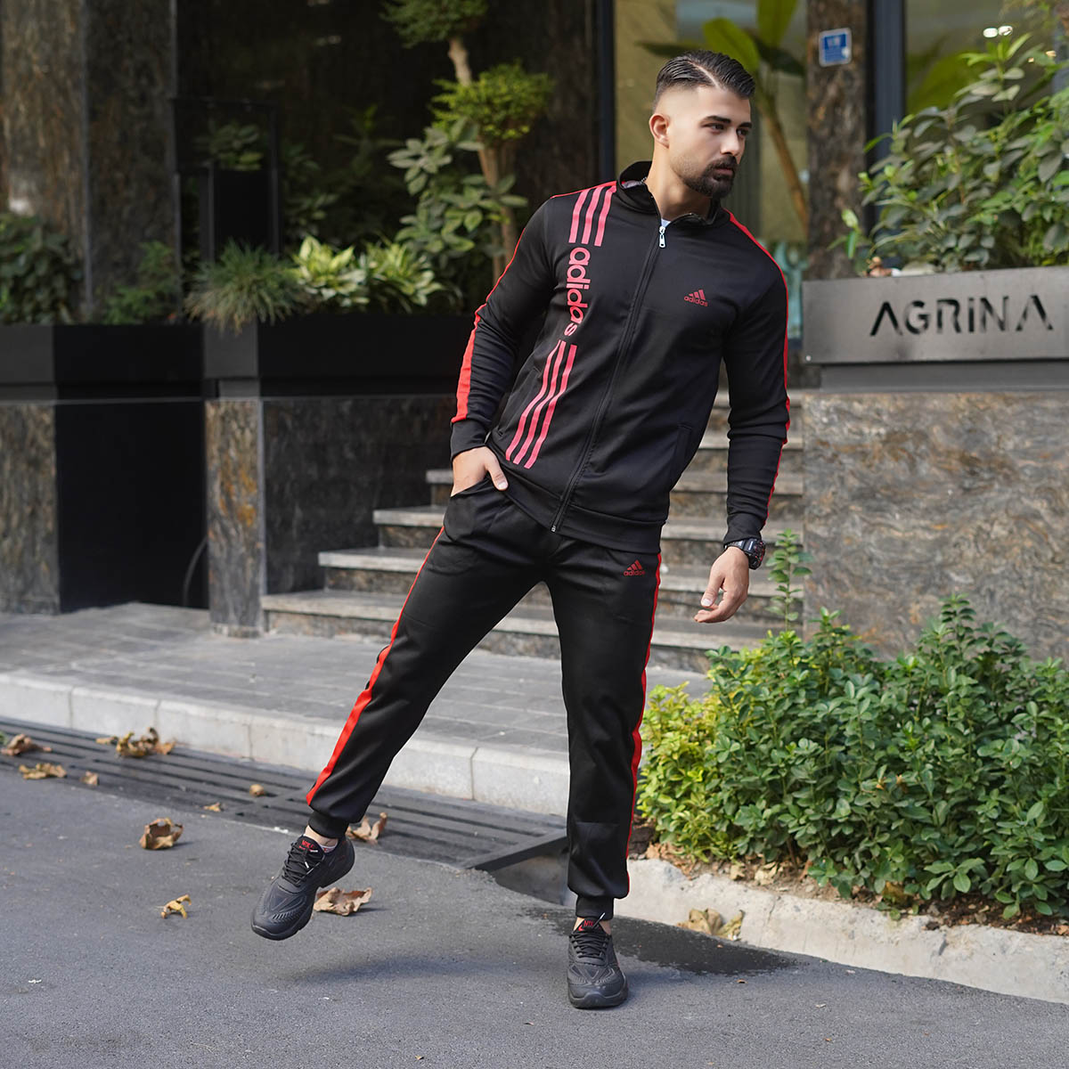 ست سوئیشرت شلوار آدیداس مشکی قرمز مدل Datis