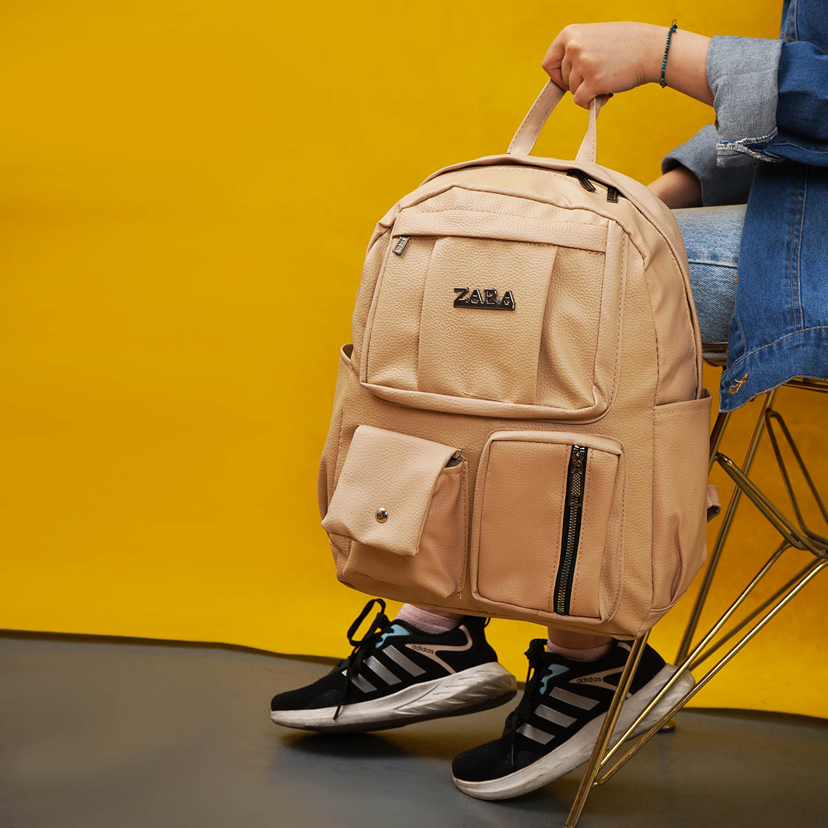 کوله پشتی چرم زنانه کرم مدل ZARA