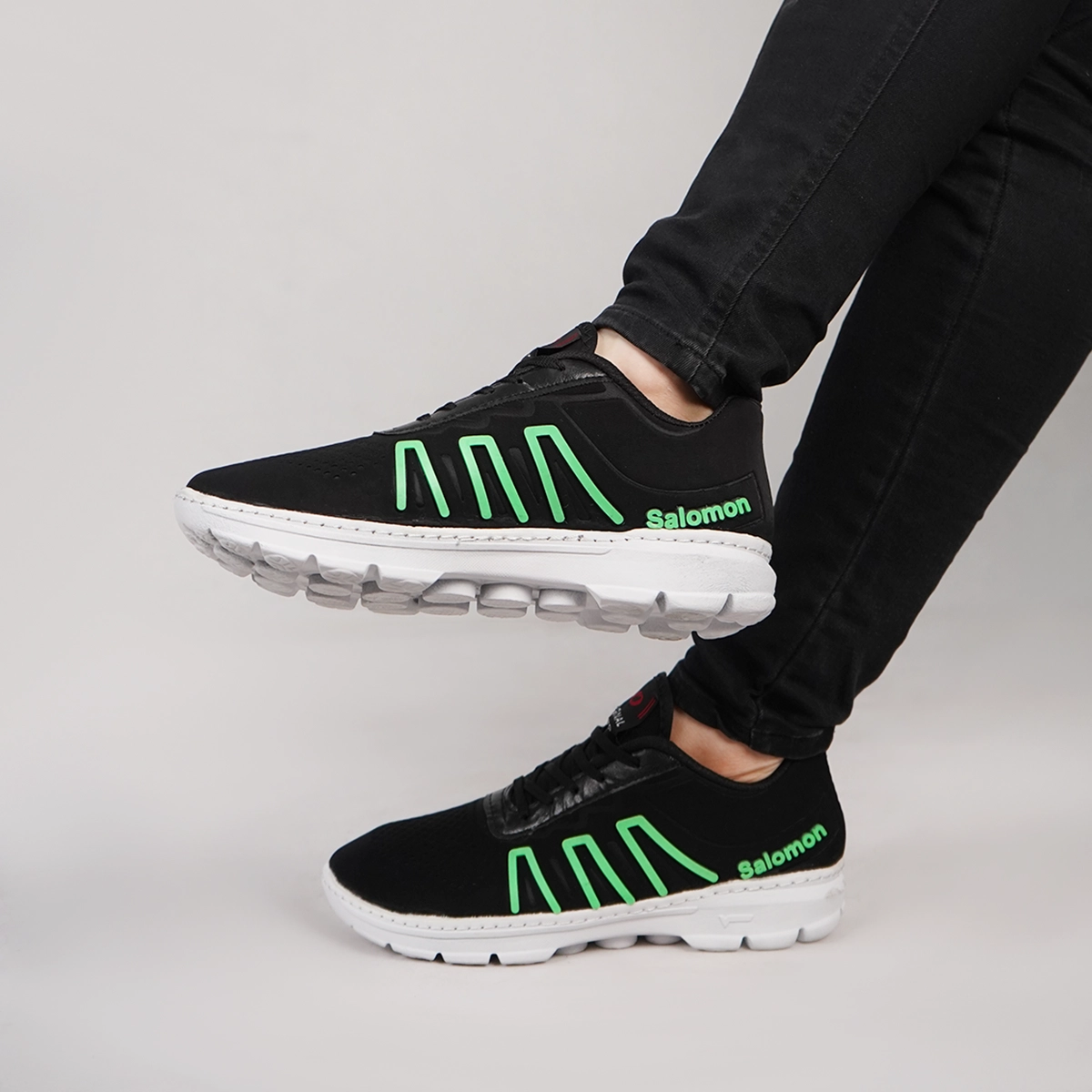 کفش ورزشی مردانه سالامون مشکی سبز مدل U200