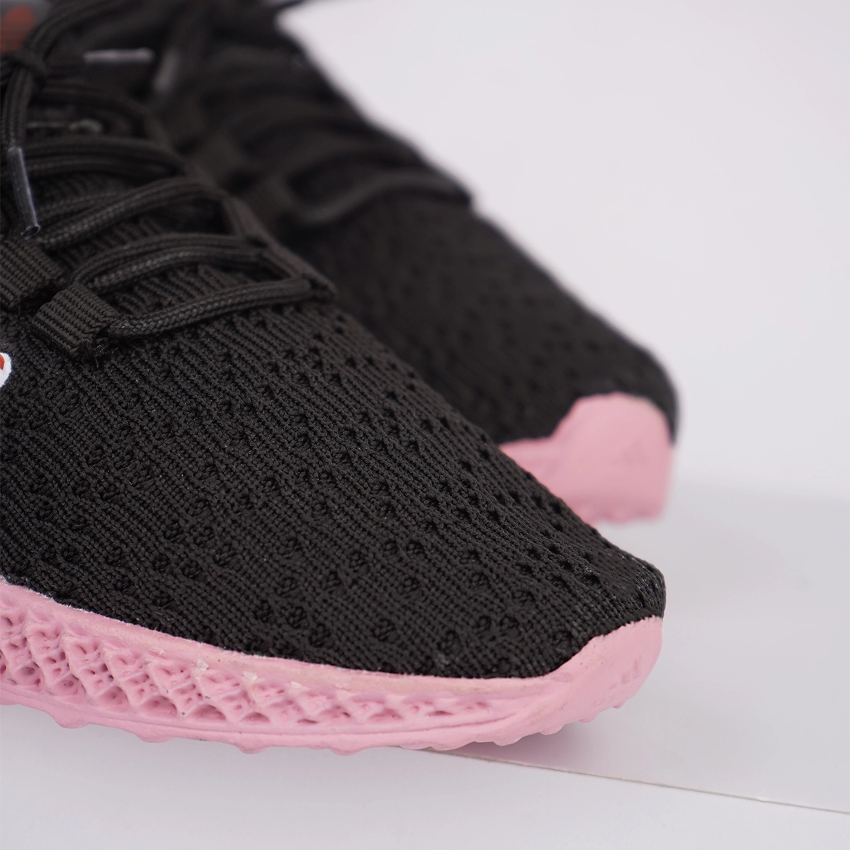 کفش ورزشی زنانه مشکی صورتی مدل Diba