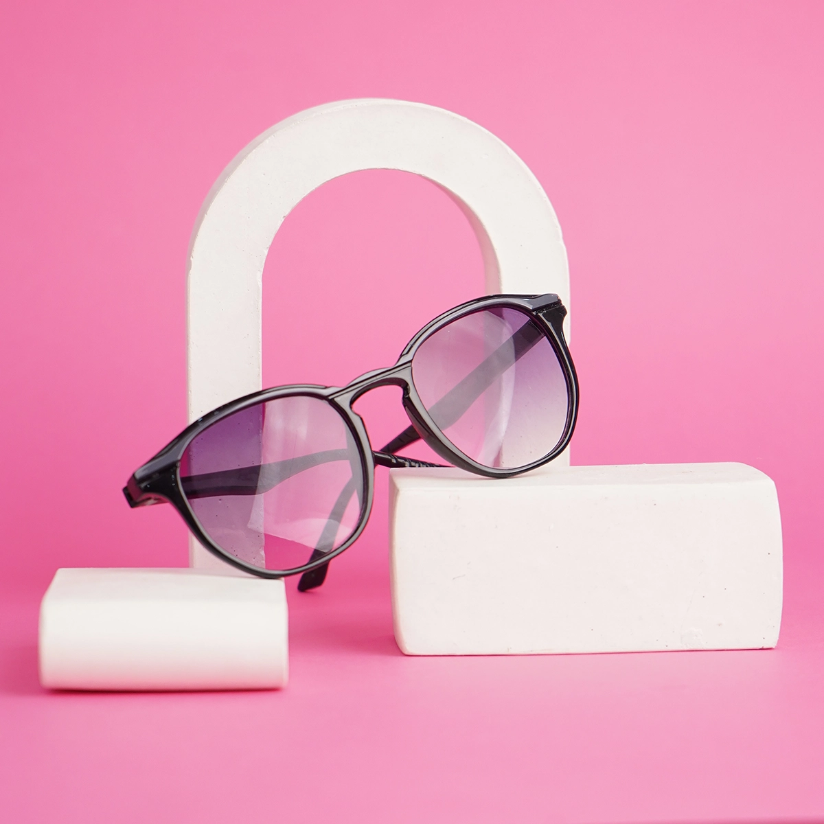 عینک آفتابی مشکی بنفش rumanah مدل rk80