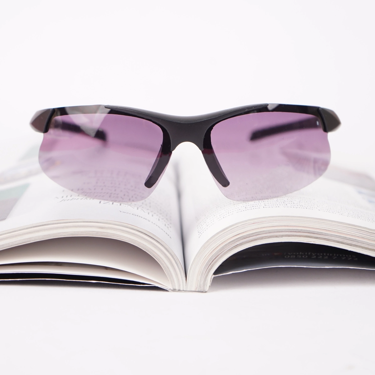 عینک شیشه بنفش مدل Kian