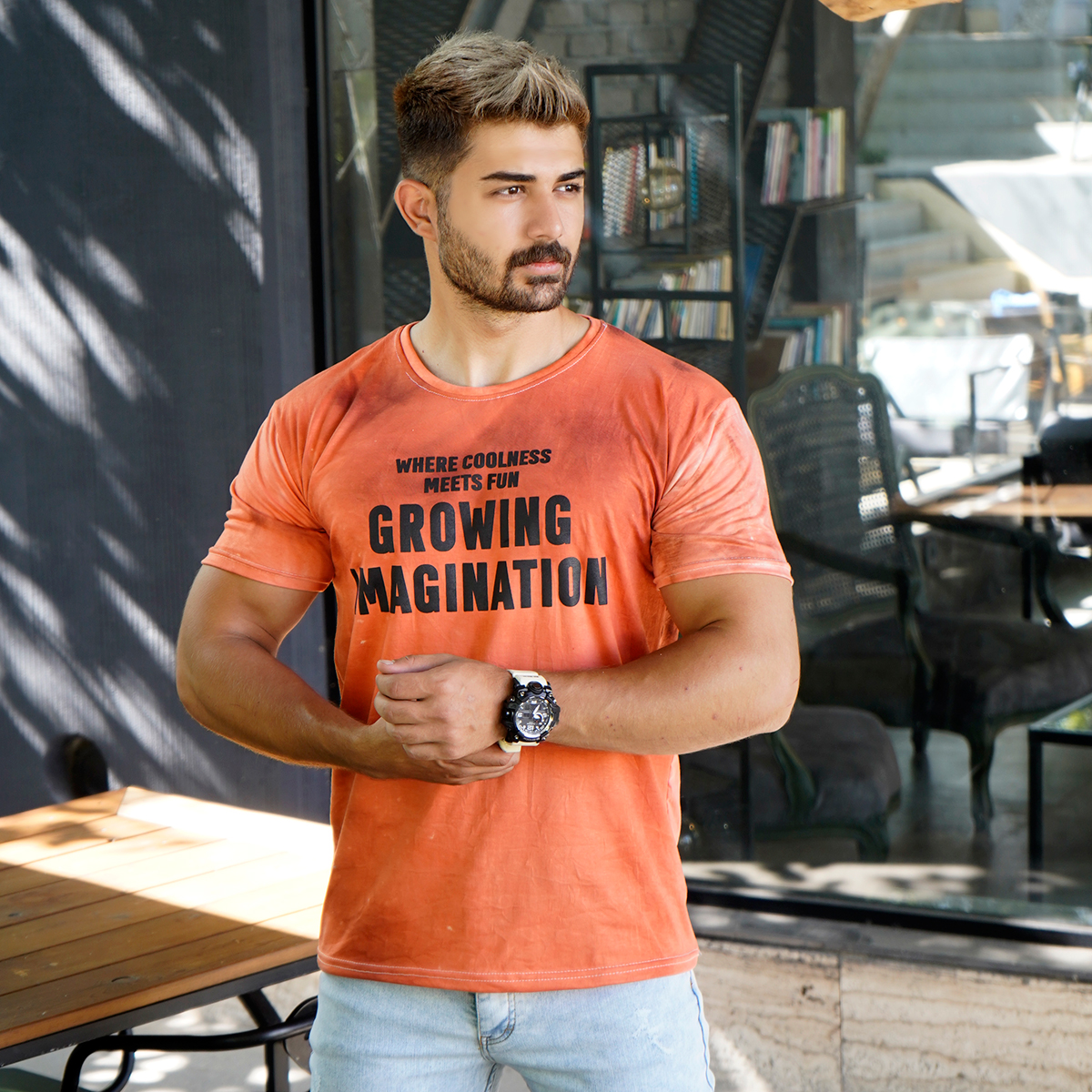 تیشرت مردانه ابر و بادی نارنجی مدل windy